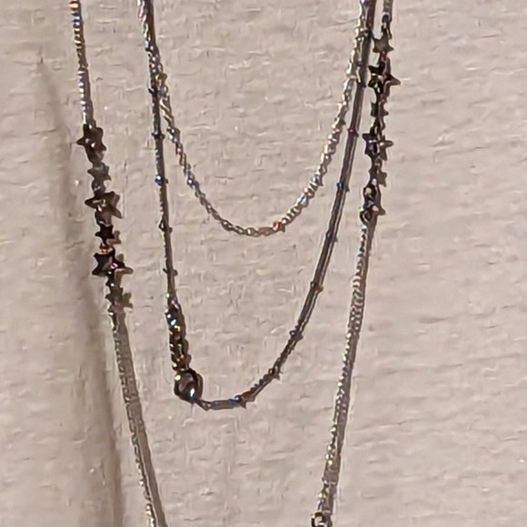 Simply Vera Wang 3-Layer Necklace with Stars NWT - Picture 6 of 12